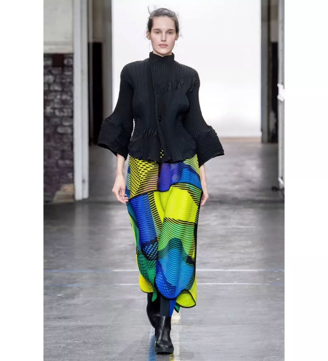 在日本必买lv,爱马仕和lv哪个值得买