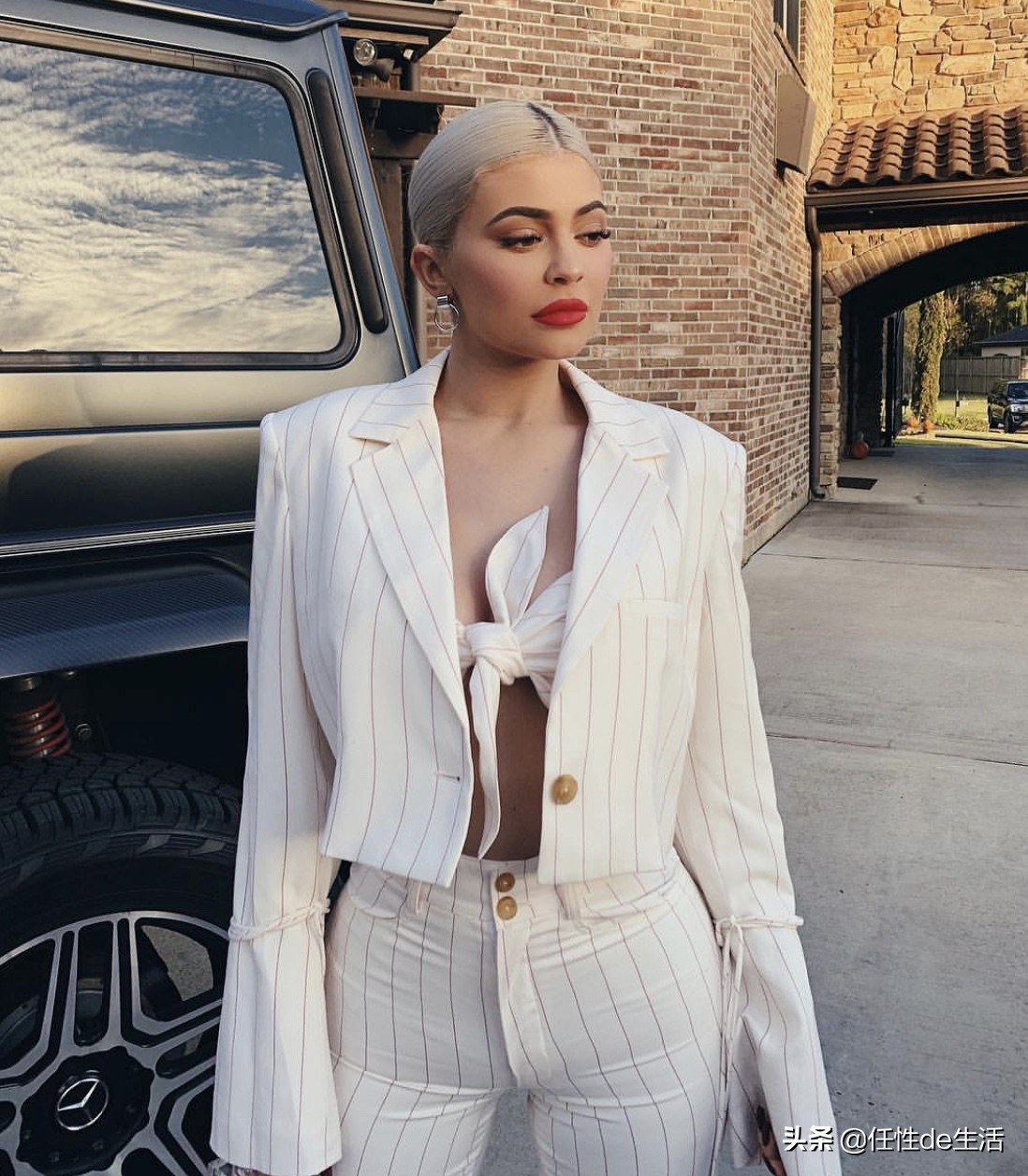 十大全球带货女王榜单，蕾哈娜居然才第九？