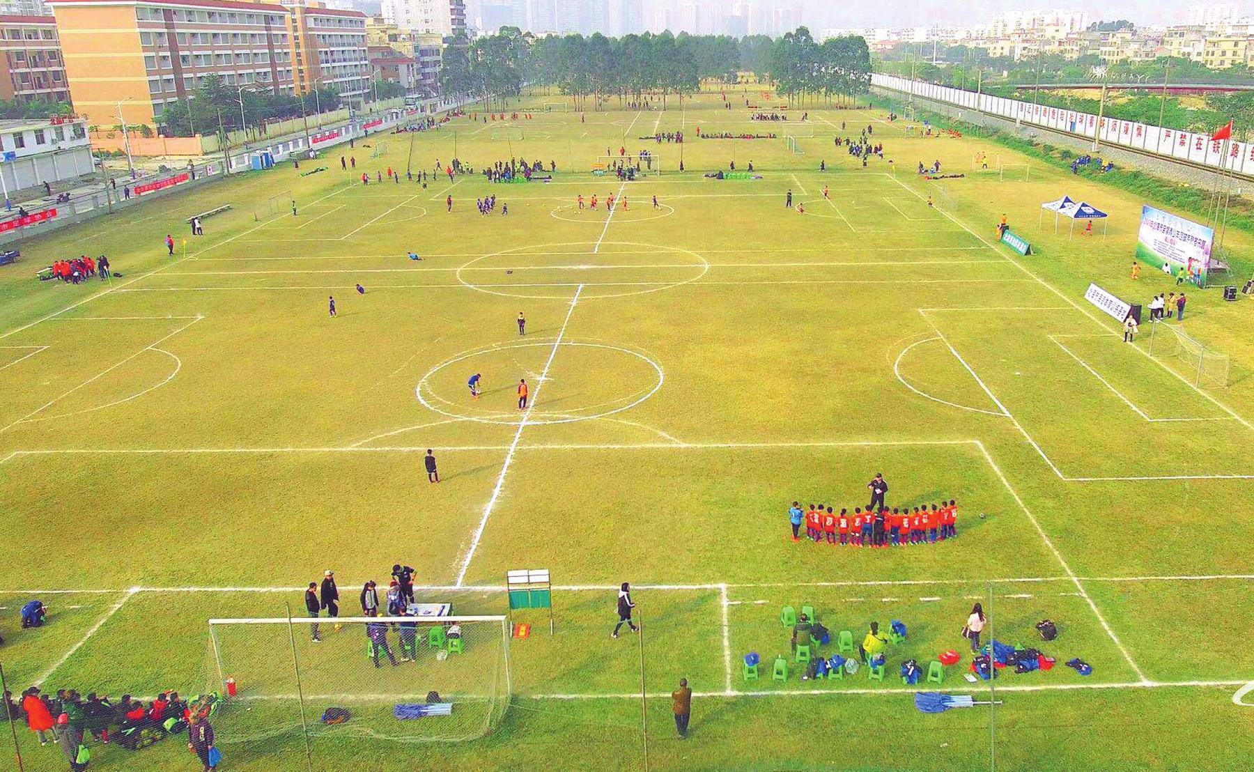 国内16大专业足球场,北海足球冬训2024年