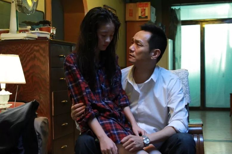 这部真实残忍的《狗十三》，揭露了多少中国式教育家庭