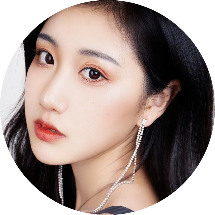 功效型产品选精华还是面霜,哪款精华经济实惠好用