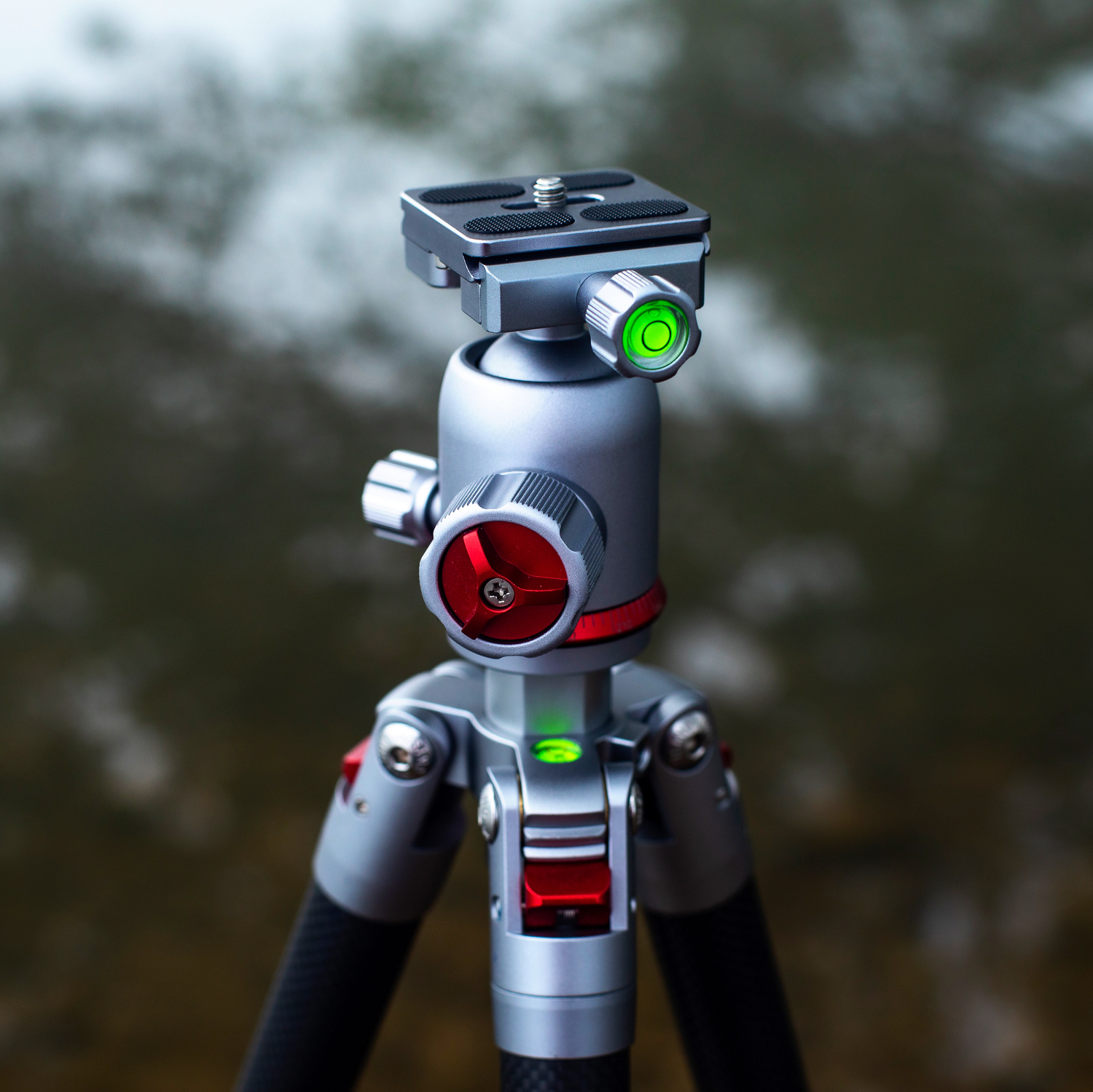 出门拍照装备,佳鑫悦三脚架黑色圈有什么用