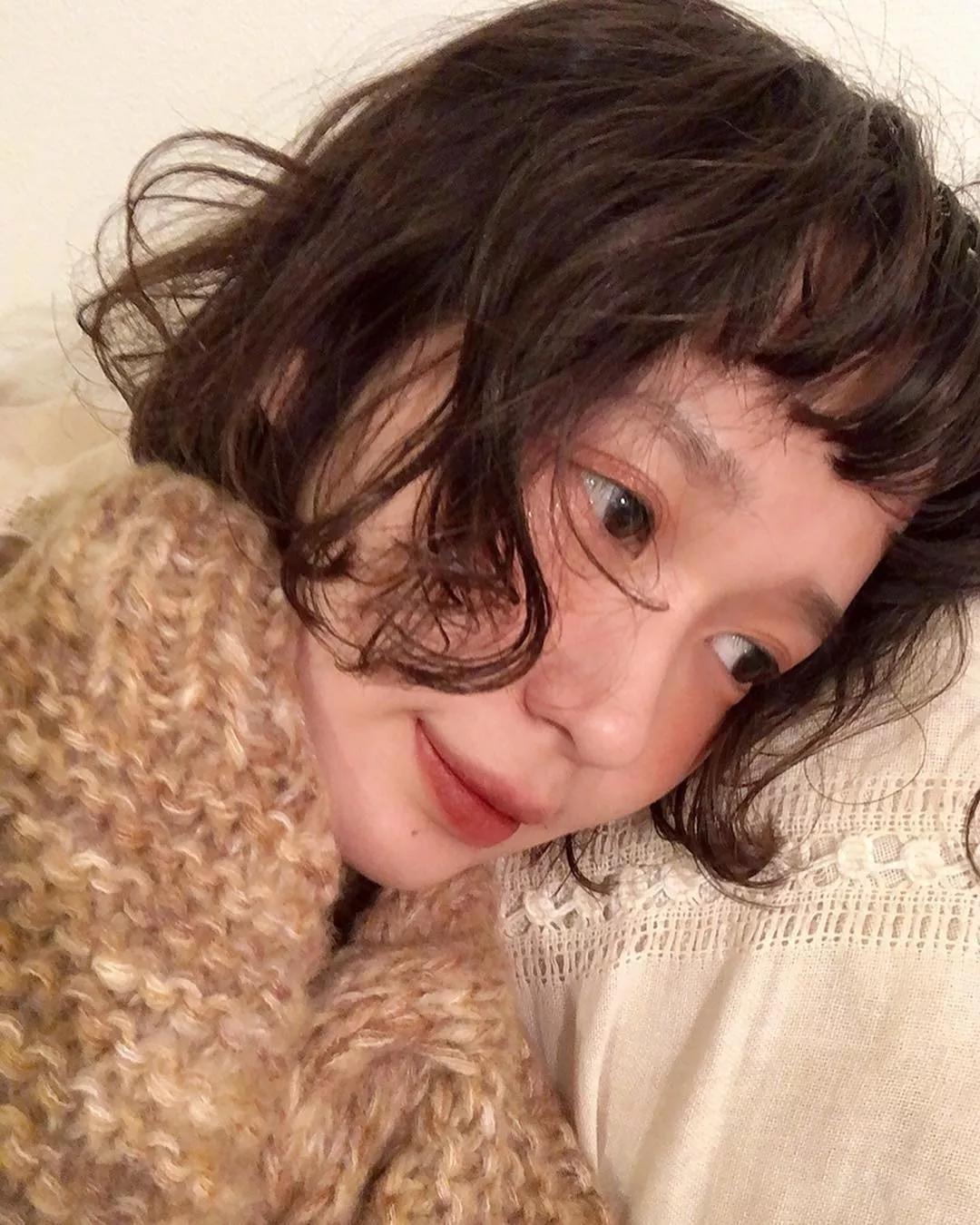 脸大的女生比较适合什么发型,脸大的女生适合怎样的发型显年轻