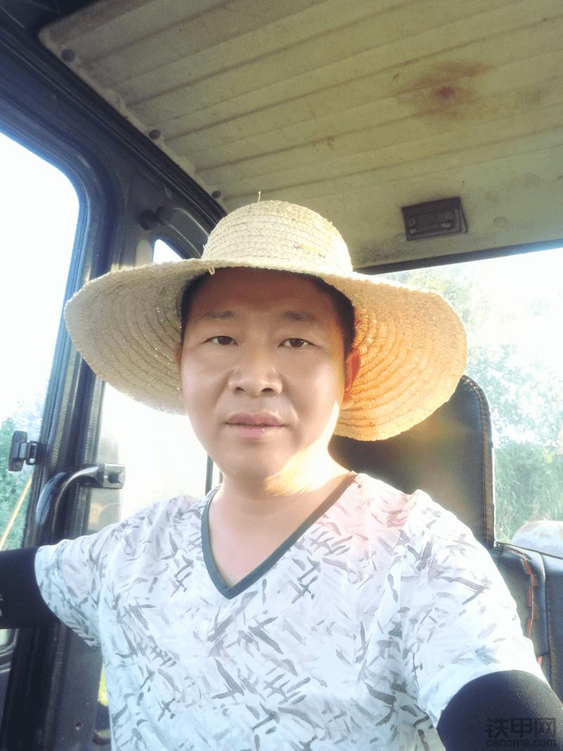 开挖机的亲身经历,一个月学会开挖机