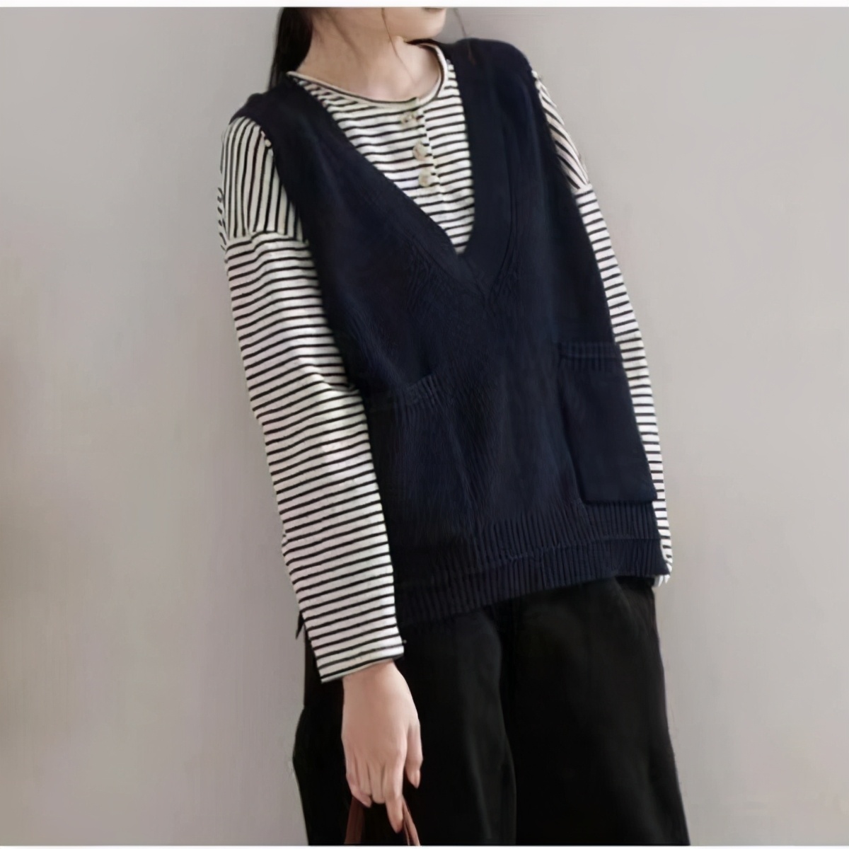 马甲怎么穿搭才好看,马甲怎么穿才好看