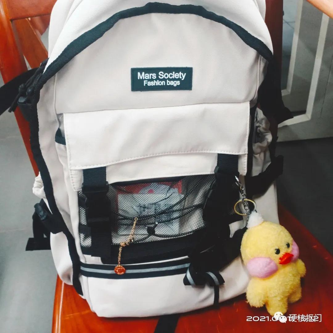 又发现了适合学生党的宝藏包包,平价又好看的宝藏包包