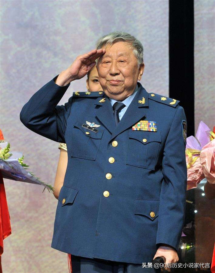 他是中国唯一享上将待遇的艺术家，虽病故，歌曲作品传唱30年不衰