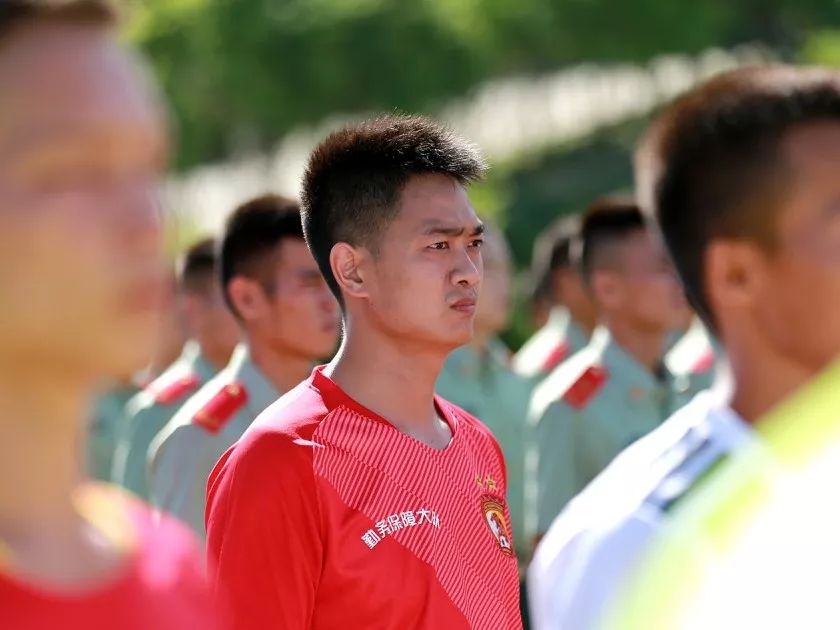 军营足球赛,走一起去看nba