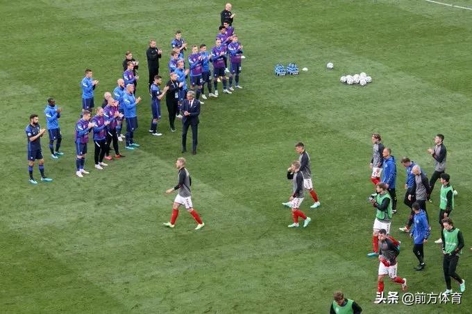 全世界都在为埃里克森祈祷,希望我们都可以保持对足球的热爱