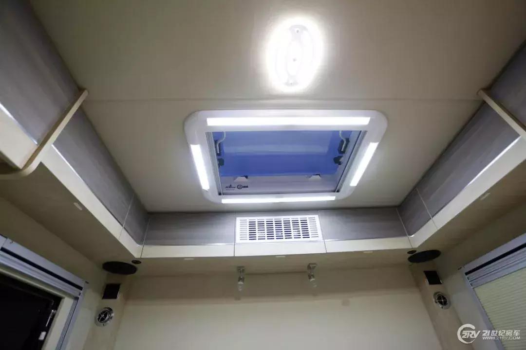 四驱带差速锁越野原厂房车,低顶四驱越野房车介绍