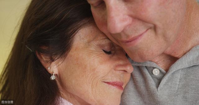 老爸老妈不需要*生活性**？有多少他们说不出口的需求，其实你不懂