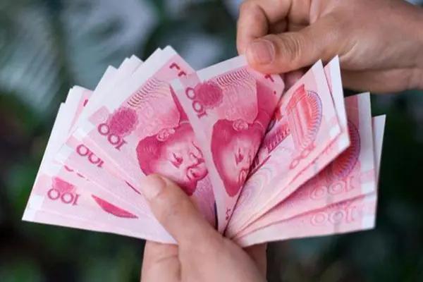 10万元10年以后会贬值多少钱,10年后钱贬值成什么样