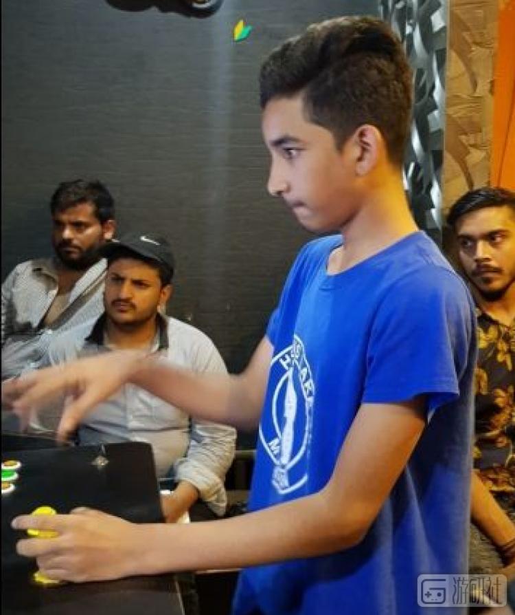 铁拳世界冠军回到了巴基斯坦