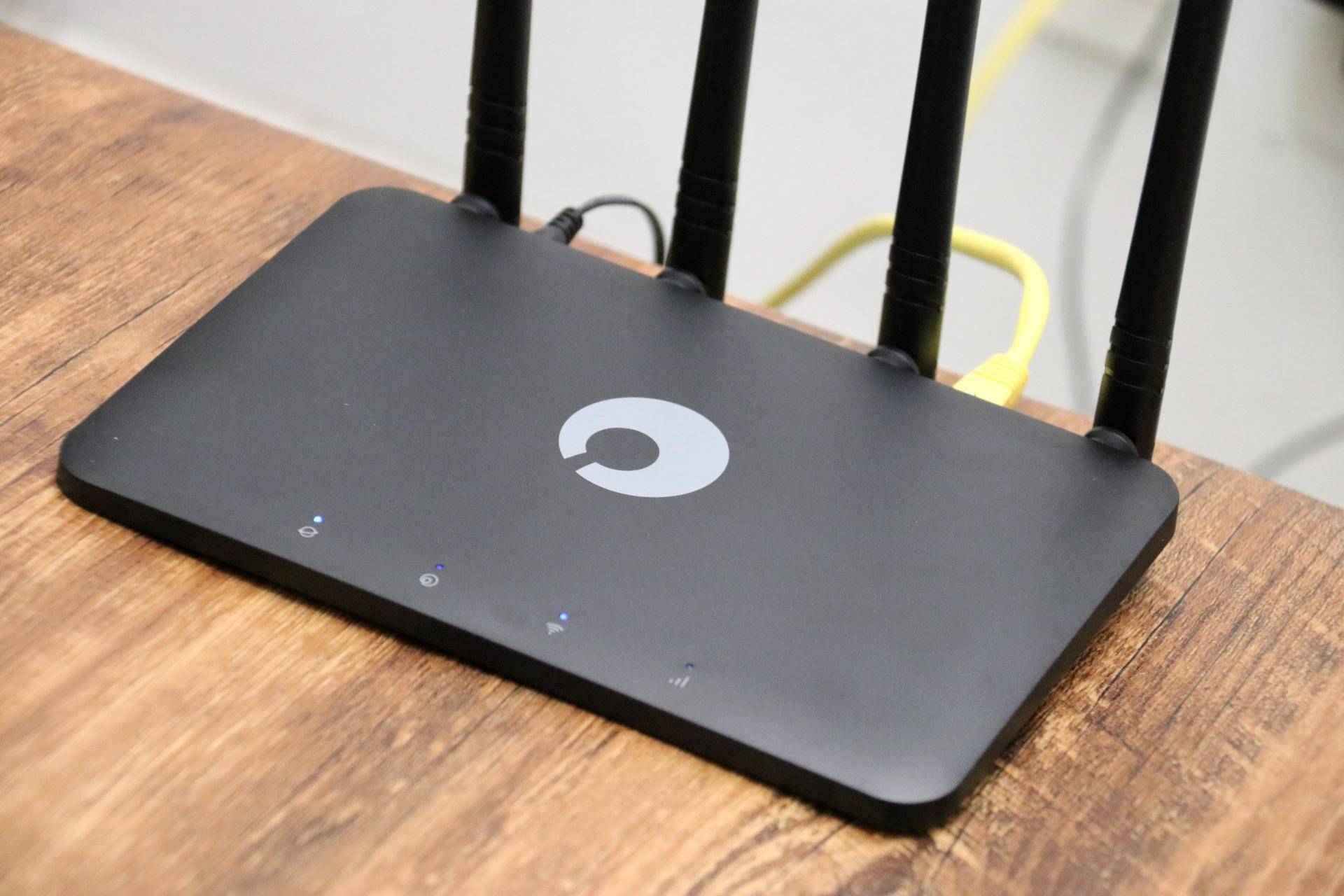 蒲公英4g路由器怎么取出卡槽,蒲公英4g插卡无线路由器如何组网