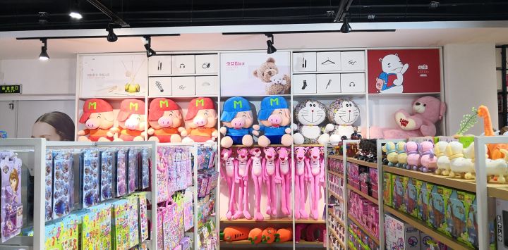 精品店和百货有什么区别,加盟精品百货有哪些套路