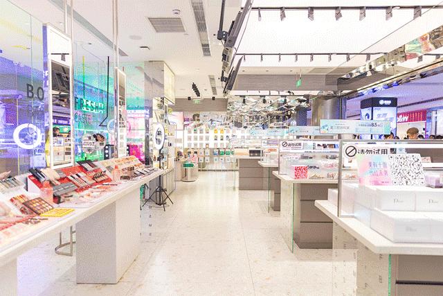 全能艺人符龙飞闪现BOOM!FRESH!与40+百万级红人定义美妆新空间