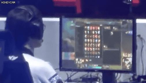 lol职业选手都是怎么切屏,lol切英雄视角