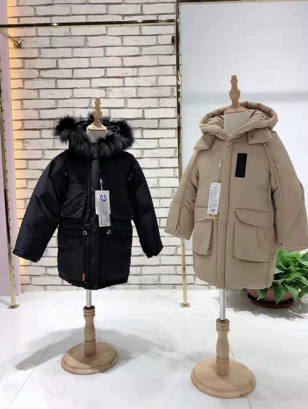 大风车小童加厚羽绒服,大风车童装品牌批发