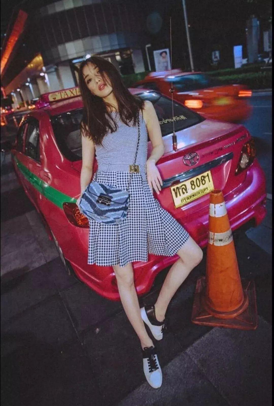 连衣裙高跟鞋漂亮,细高跟鞋搭配连衣裙