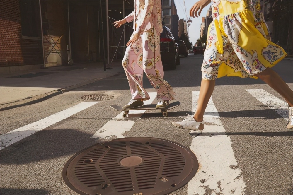 toryburch包包抖音直播,toryburch是什么牌子