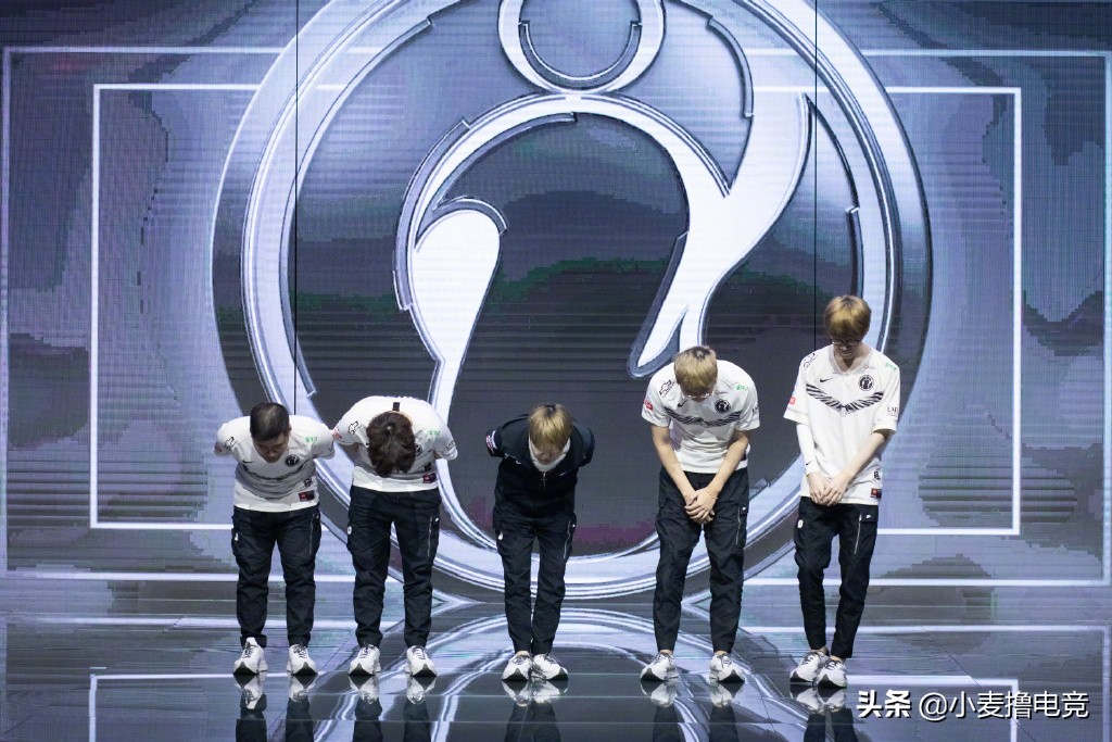 外国网友热议ig对fpx三分钟团战,宁王看ig打fpx