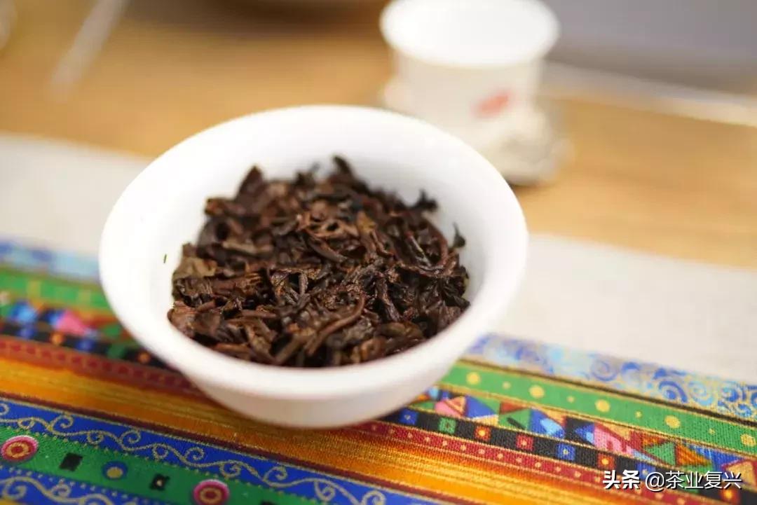 为什么用老班章做熟茶便宜,老班章普洱茶熟茶357g高端