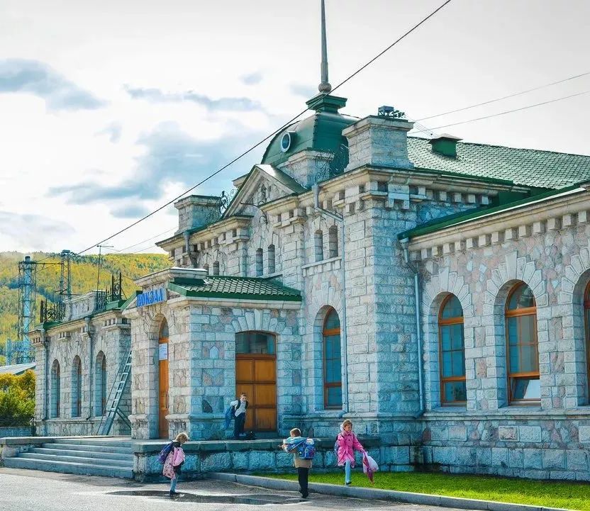 中华第一车:全程6天5夜,单程超6000元仍一票难求