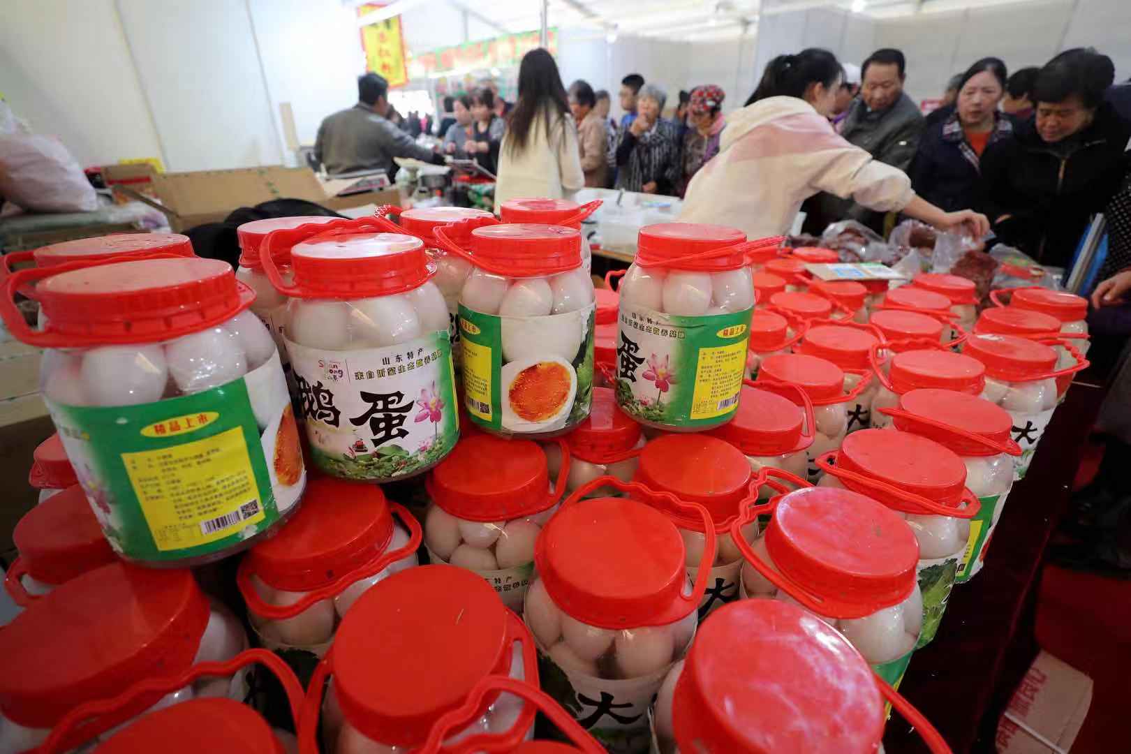 顺义这个地方热闹了,物美价廉好货全来了,有保暖内衣还能以旧换新