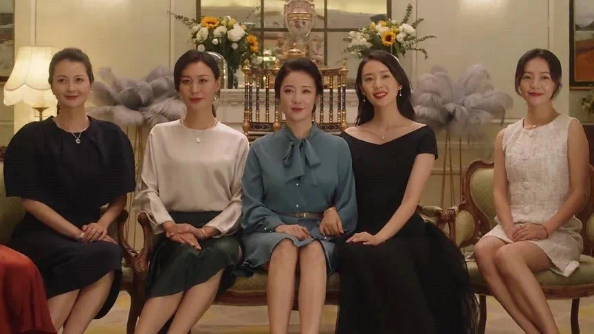 三十而已顾佳为何与富太太决裂,三十而已顾佳和富太太们决裂原因