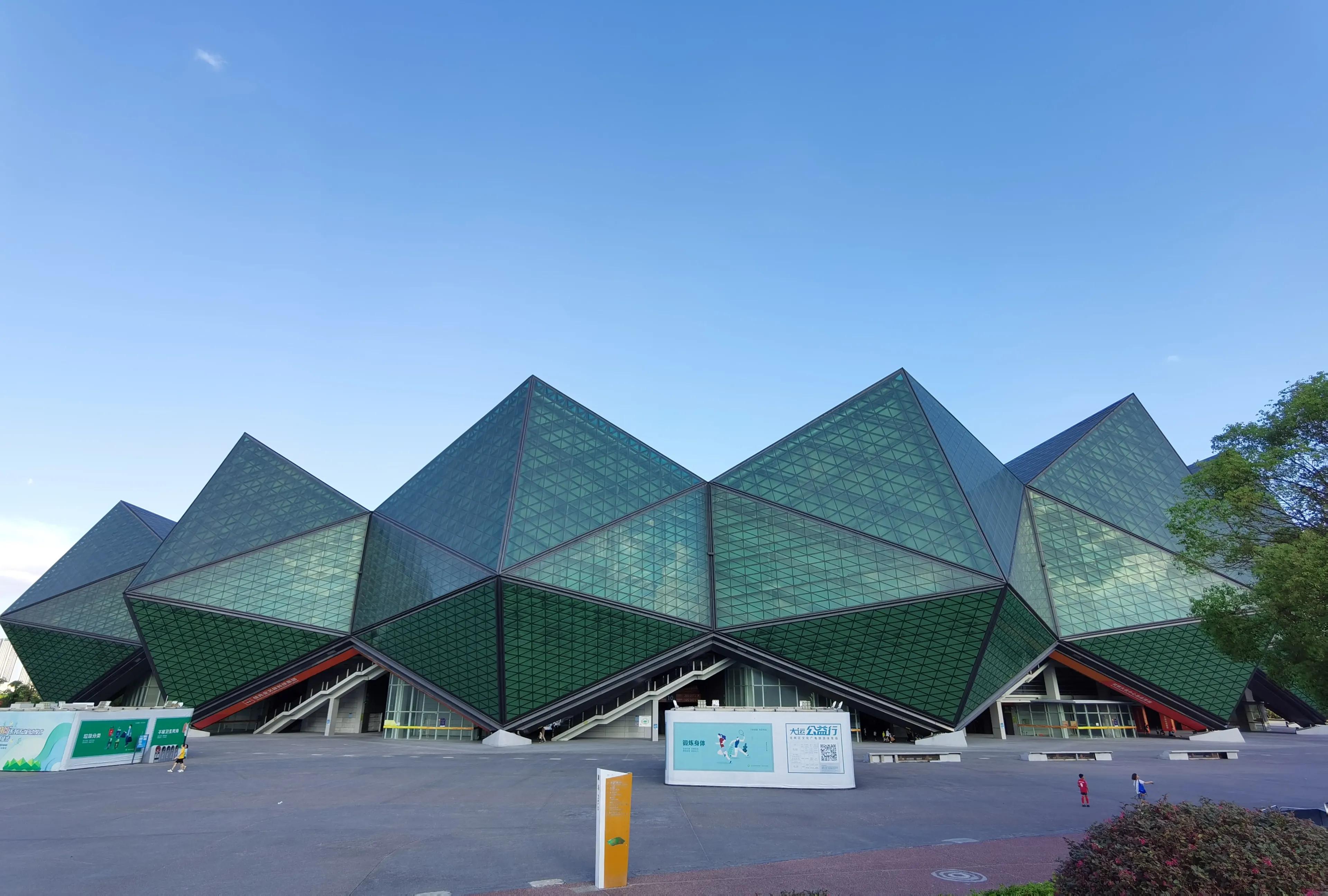 深圳大运中心在哪里,大运中心附近游玩攻略