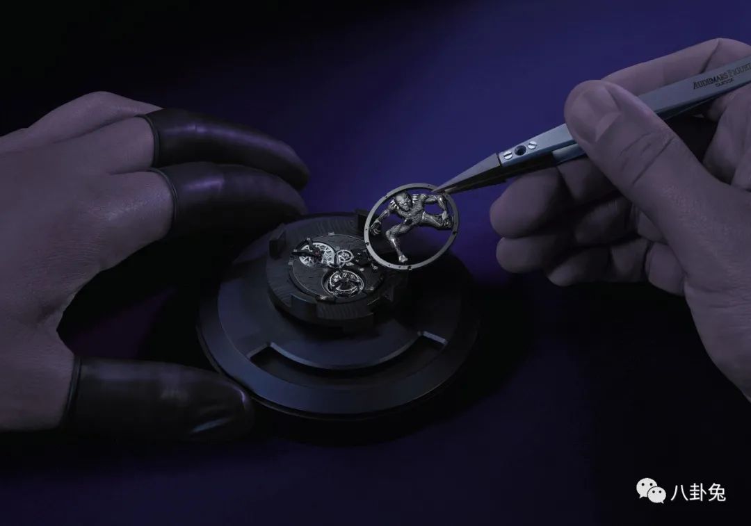 爱彼皇家橡树紫面陀飞轮,一开售就被抢光