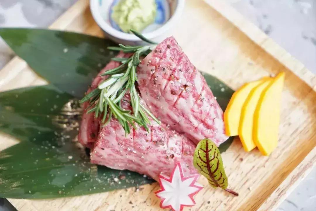 低温熟成牛肉简介,低温熟成牛肉