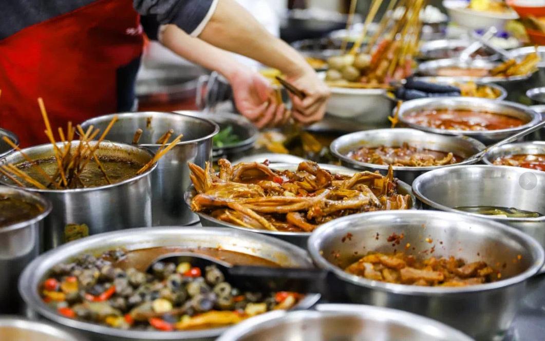 现在卖什么卤菜最挣钱,现在的卤菜店还值得投资吗