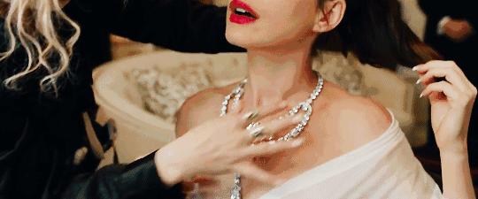 为什么闲鱼的施华洛世奇那么便宜 (为什么闲鱼上施华洛世奇那么便宜)