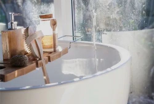 身体这几处越干净就越容易得病,人体哪4个部位不要洗干净