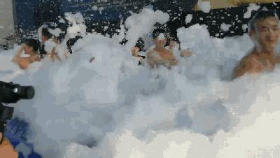 白鹿温泉水上乐园一日游,白鹿温泉加勒比海滩水上乐园团购