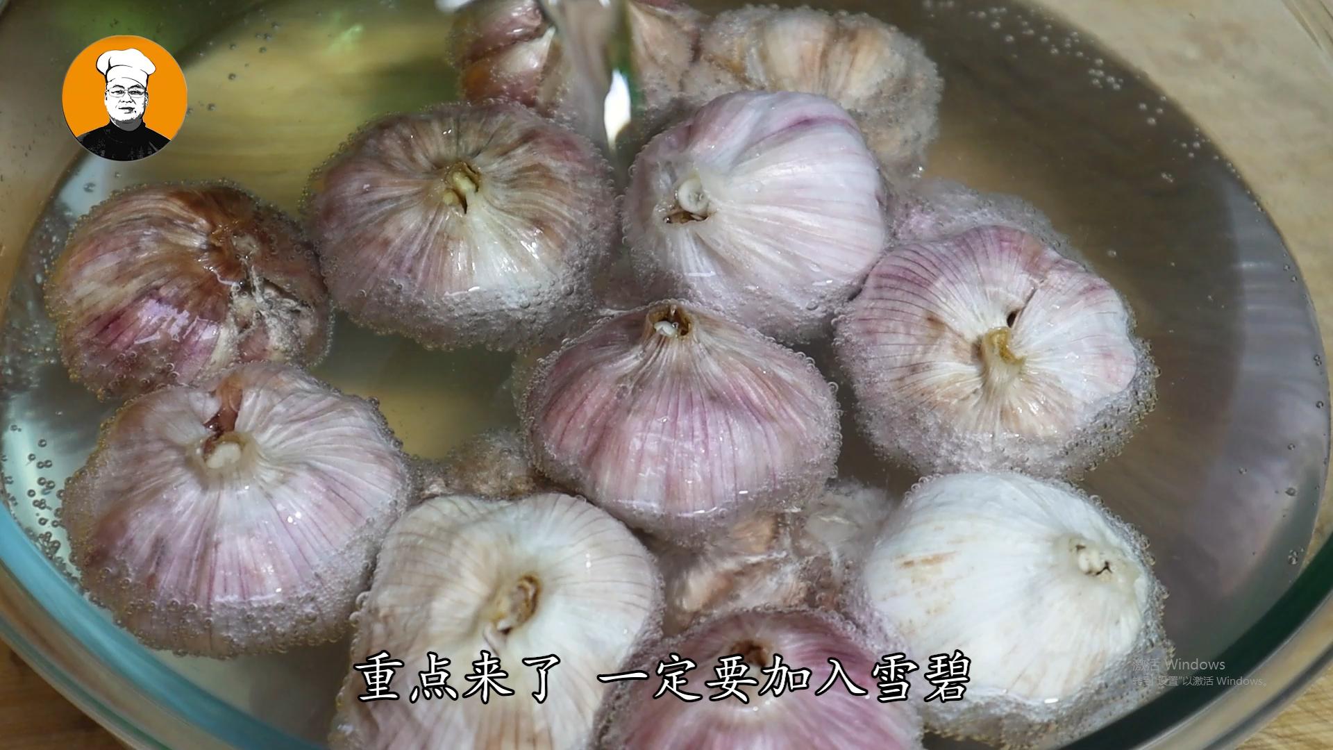 大蒜中直接加入米醋,大蒜放入可乐里有什么反应