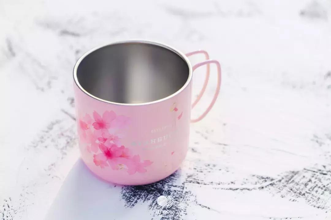 星巴克最新樱花杯,星巴克2019樱花季杯子