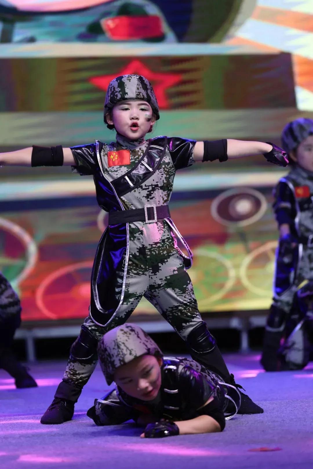 剑阁县鼓楼幼儿园庆祝中国*产党共**成立100周年暨毕业典礼文艺汇演