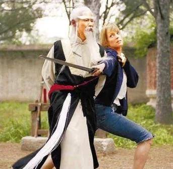 成龙因功夫而出名,曾经功夫巨星现状