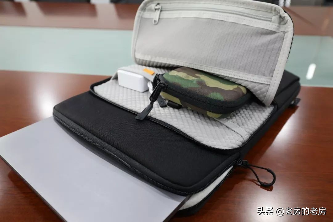 MacBook加Switch，tomtoc轻装上阵一包搞定