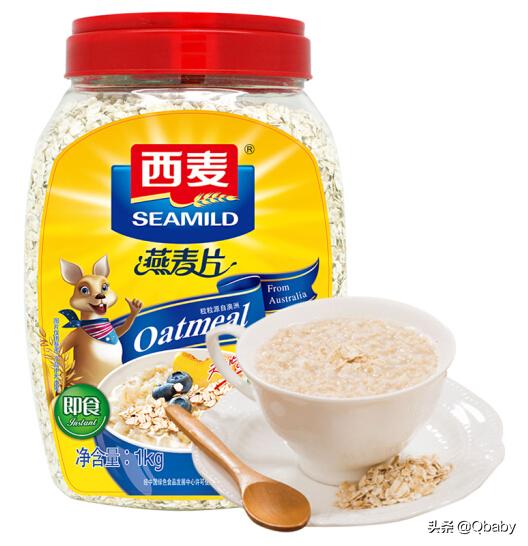 麦片的多种吃法加纯牛奶,天凉了吃早餐