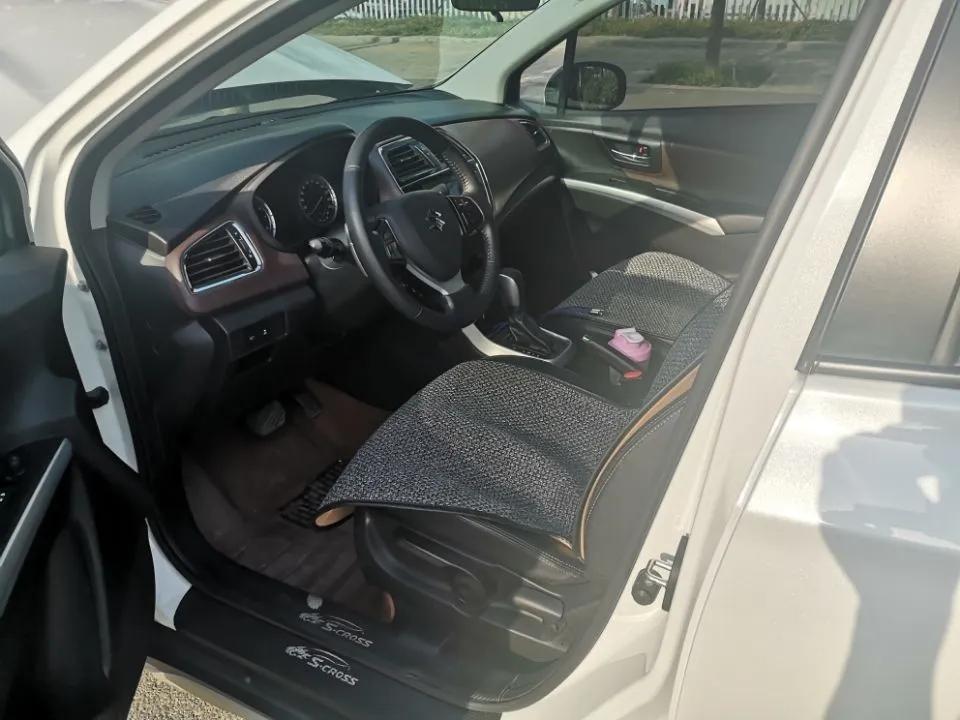 铃木骁途的优点与缺点,铃木骁途1.4四驱二手车多少钱17年