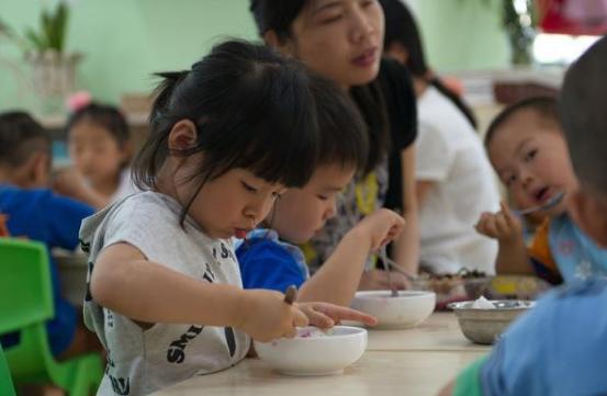 孩子撒谎被父母拆穿然后非常生气,孩子经常撒谎家长应该怎么教育