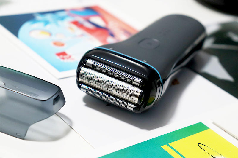 致敬博朗，三刀头柔和利落：须眉灵动3往复式剃须刀体验