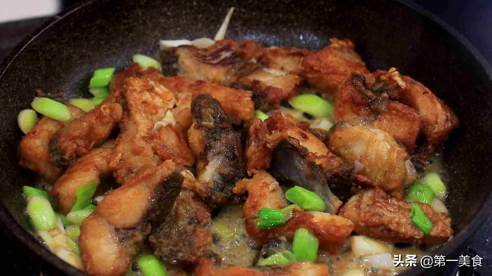 蒜香鱼块正宗做法,厨师教你做香辣鱼块