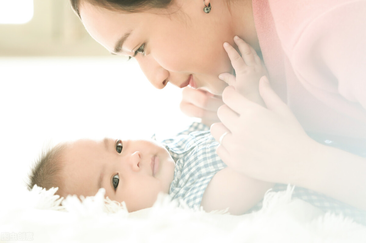 怀过多次畸形儿,年轻夫妻生畸形儿