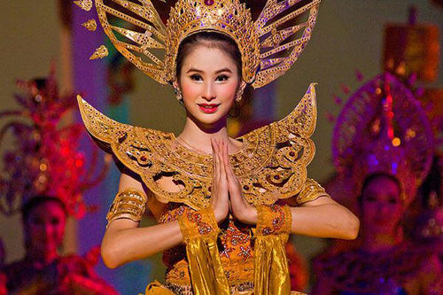 泰国“人妖”如何度过晚年？一般有3种结局，看完让人满是心酸