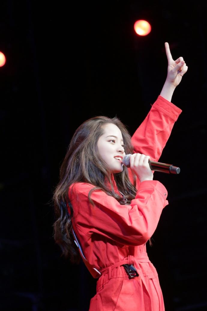 欧阳娜娜姐姐被骂上热搜：这一次，她终于用光了所有运气……