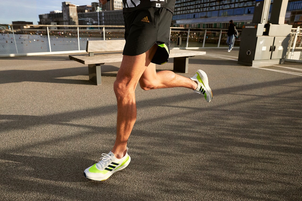 阿迪boost跑鞋ub2019,阿迪跑鞋ub2020